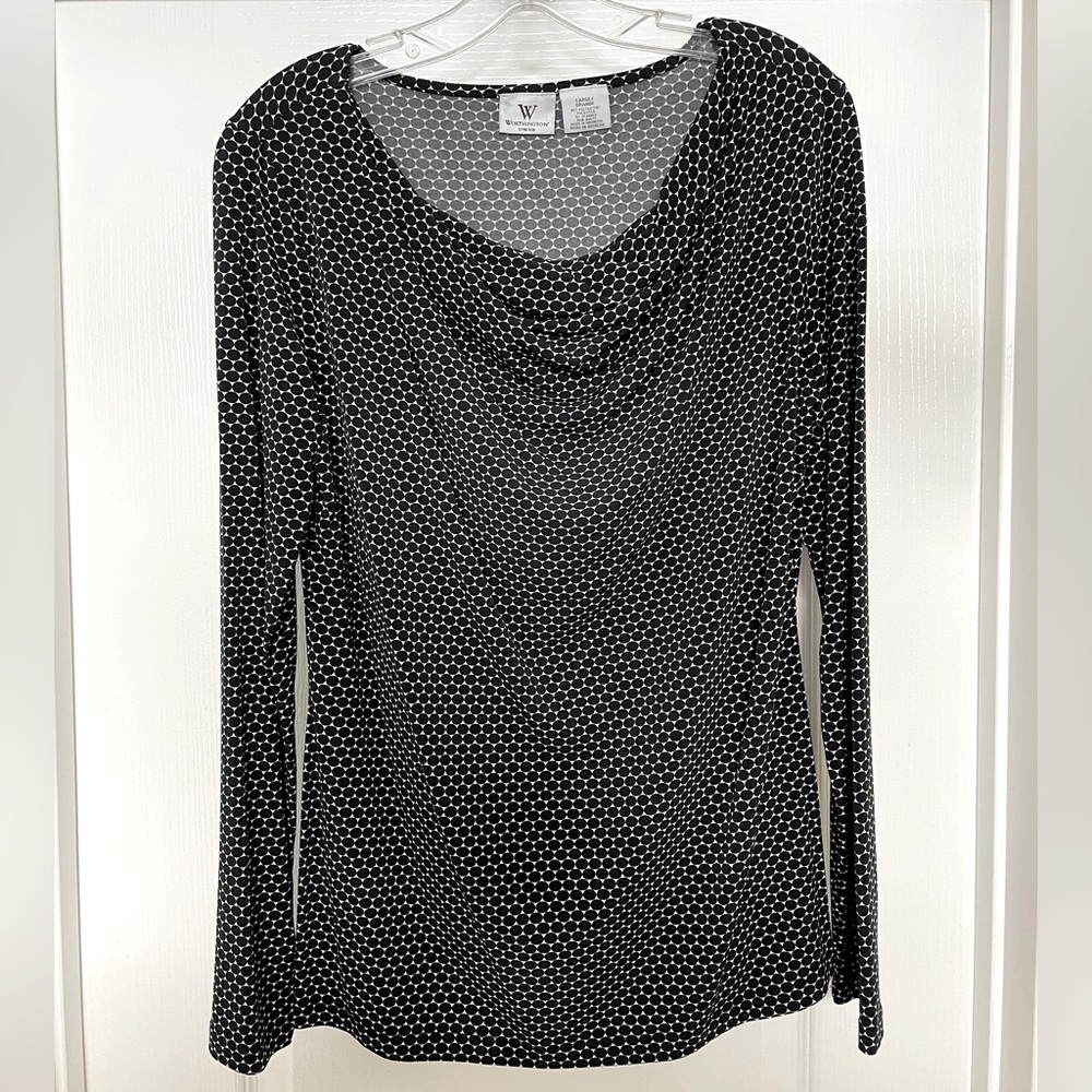 Worthington long sleeve scoop neck top size Large- black and white dots